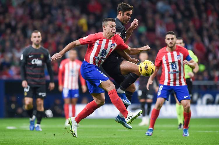 潘喜明打趣：我们训练压力比比赛大，比赛时听不见李导喊什么