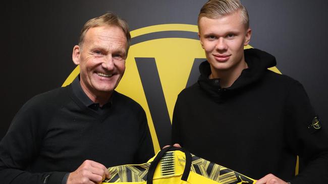 凯恩2025年代表俱乐部和英格兰队打入58球，创职业生涯新高