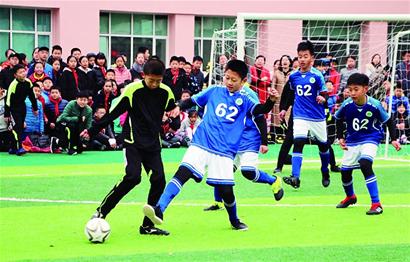 领跑首节得分！雷迪克：这是东契奇的策略，喜欢他这样打