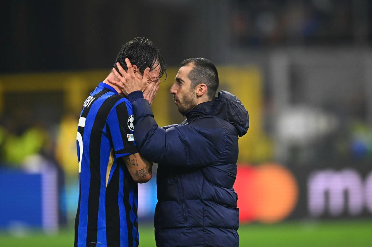 如此迎来职业生涯世预赛谢幕战？C罗国家队生涯首次染红