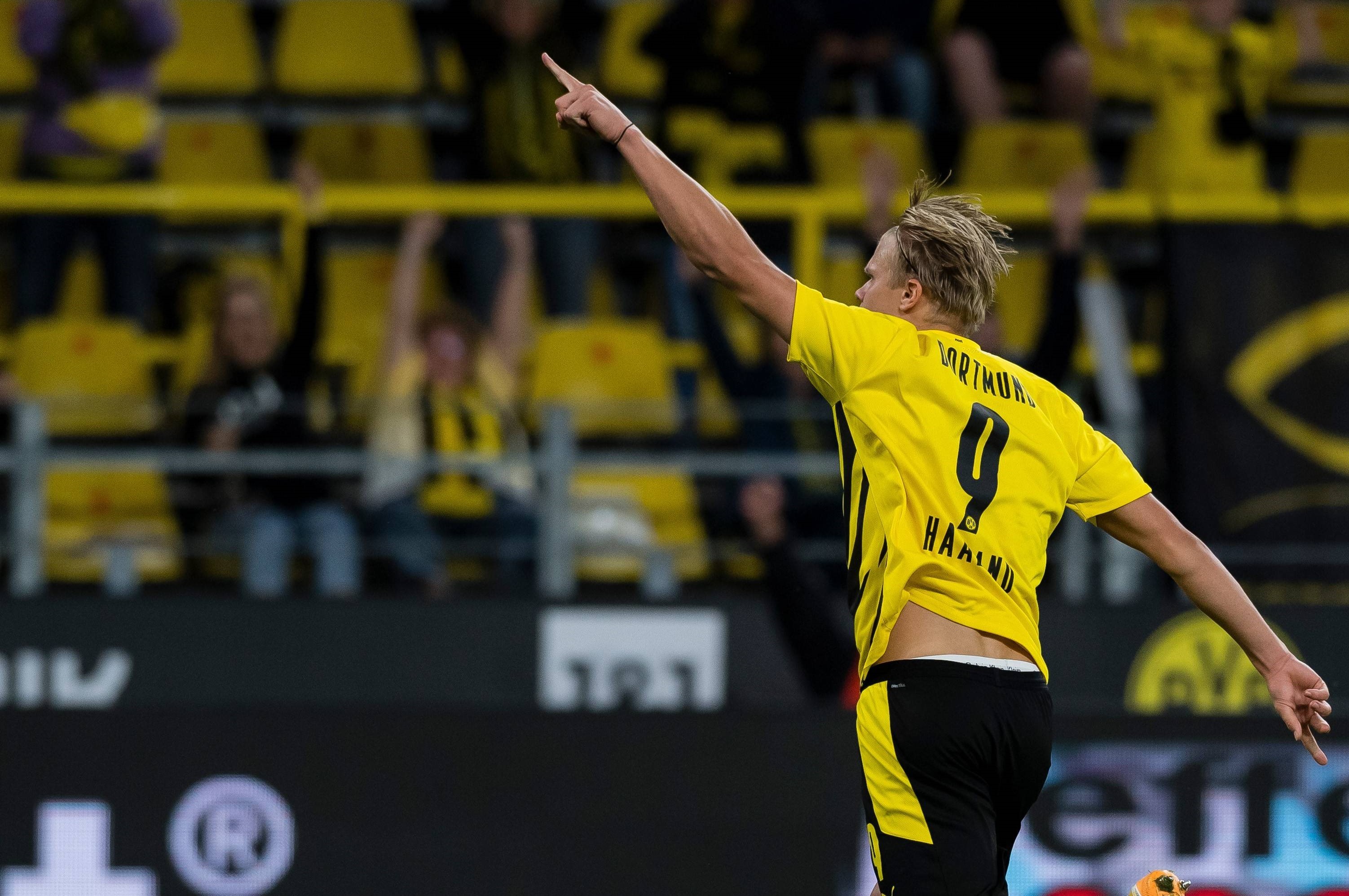 篮球湖人球员关键防守贡献显著