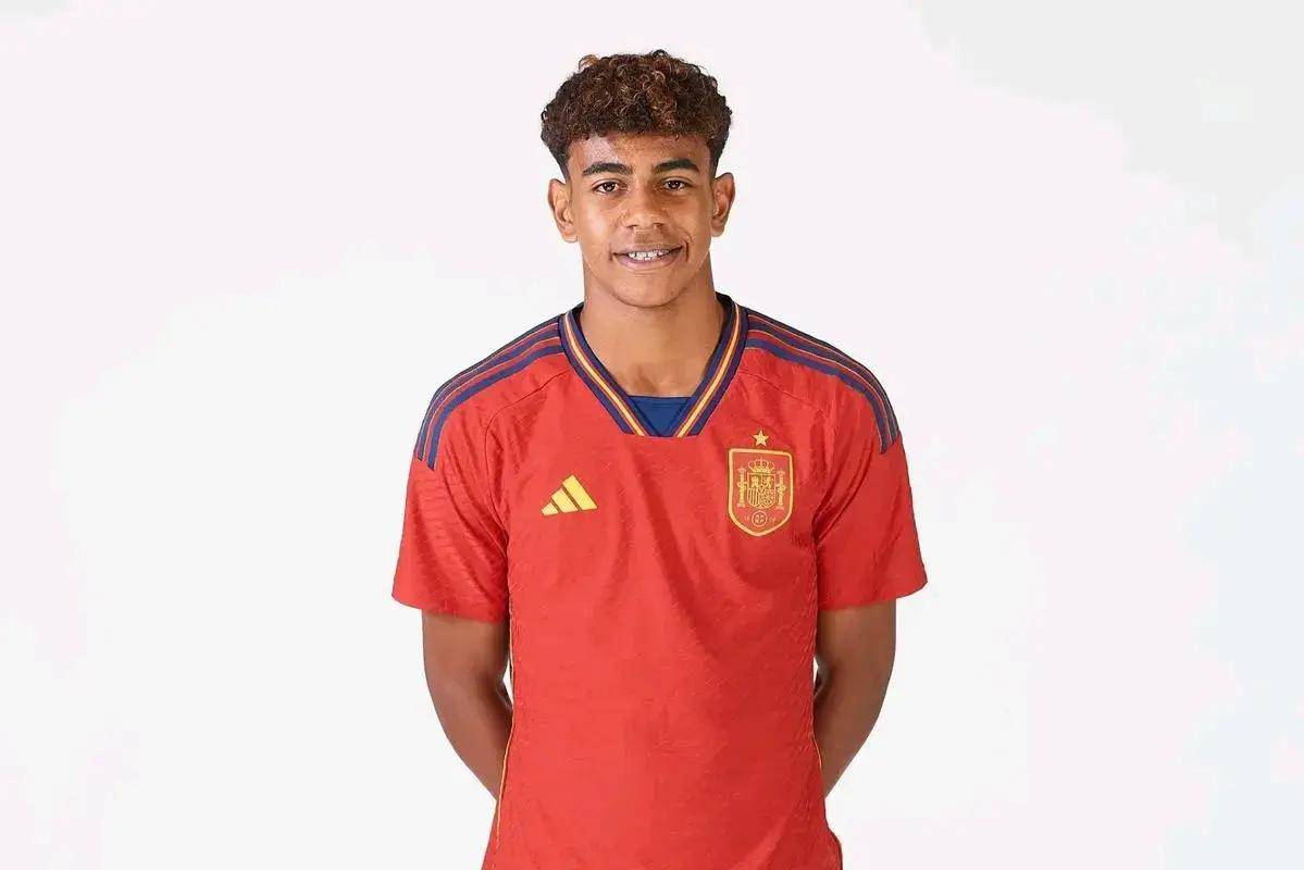 从量变到质变！国内注册青少年球员达19万，国足未来十年可期！