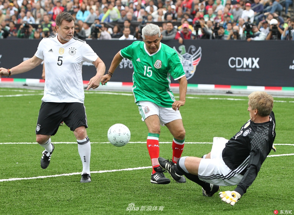 姆巴佩梅开二度，追近C罗的年度进球纪录